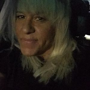 Meet your Posher, Claudia